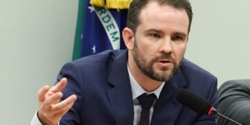 Dario Durigan Alerta para Impacto Fiscal de ‘Pautas-Bomba’ no Congresso Dario Durigan Alerta para Impacto Fiscal de ‘Pautas-Bomba’ no Congresso