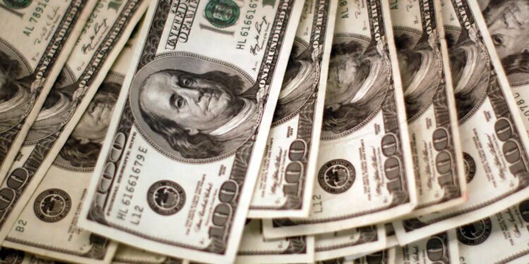 Dólar Atinge R$ 5,18: Maior Valor em Três Meses com Aversão ao Risco Global Dólar Atinge R$ 5,18: Maior Valor em Três Meses com Aversão ao Risco Global