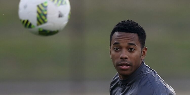 Defesa de Robinho Pede ao STF Retirada da Hediondez do Crime de Estupro
