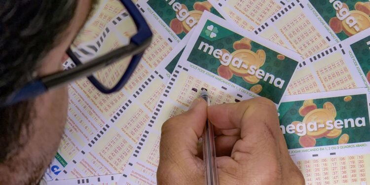 Brasília: Aposta Online Acerta Seis Dezenas e Conquista R$ 30,4 Milhões na Mega-Sena