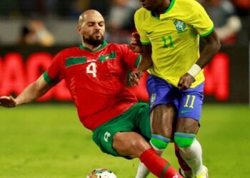 Estreia da Seleção Brasileira na Copa do Mundo Após Período de Instabilidade Estreia da Seleção Brasileira na Copa do Mundo Após Período de Instabilidade