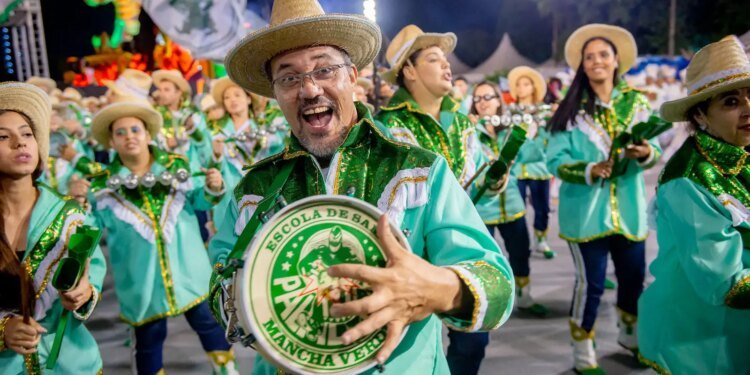 Fenasamba Demanda Financiamento e Políticas Públicas Permanentes para o Carnaval Nacional