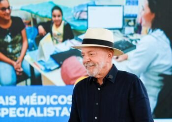 Lula Atribui a Clã Bolsonaro Movimentação dos EUA sobre Pix e Taxação Lula Atribui a Clã Bolsonaro Movimentação dos EUA sobre Pix e Taxação
