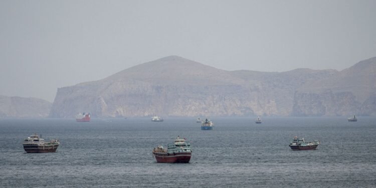 ONU Implementa Plano de Retirada e Navegação é Retomada no Estreito de Ormuz