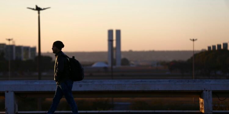 Junho: Previsão de Temperaturas Acima da Média e Chuvas Variáveis no Brasil, Segundo Inmet Junho: Previsão de Temperaturas Acima da Média e Chuvas Variáveis no Brasil, Segundo Inmet
