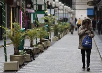 Inverno Brasileiro Inicia com Impacto do El Niño: Temperaturas Elevadas e Chuvas Atípicas