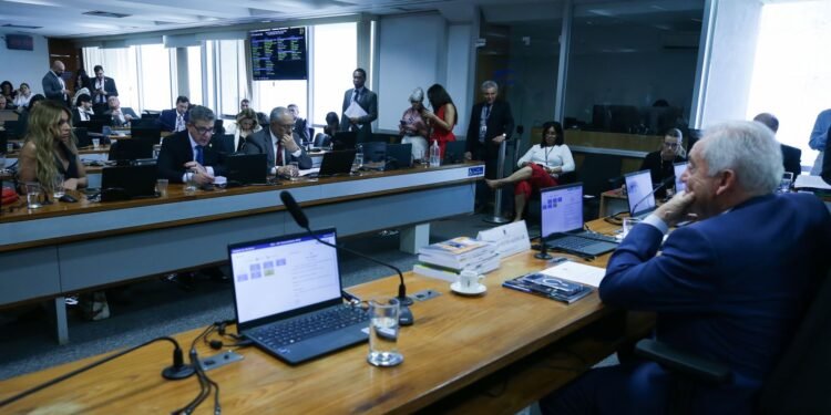 Senado Debates PEC do Fim da Escala 6×1 e Autonomia Financeira do BC Senado Debates PEC do Fim da Escala 6×1 e Autonomia Financeira do BC