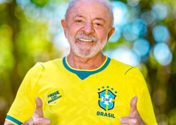 Lula Exorta Seleção Brasileira a ‘Jogar com a Alma’ na Copa do Mundo Lula Exorta Seleção Brasileira a ‘Jogar com a Alma’ na Copa do Mundo