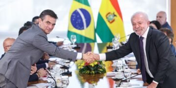 Brasil Adapta Estratégia Regional Após Ascensão da Direita na América Latina