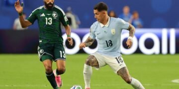 Copa do Mundo: Uruguai e Arábia Saudita Empatam em Estreia Eletrizante