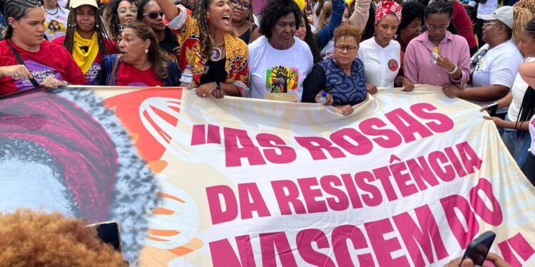 Mulheres na Política: Candidaturas Crescem, Mas Representação Efetiva Ainda É Desafio Mulheres na Política: Candidaturas Crescem, Mas Representação Efetiva Ainda É Desafio