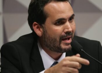 Governo Descarta Retomada de Subsídio Adicional ao Diesel e Mantém Apoio Atual