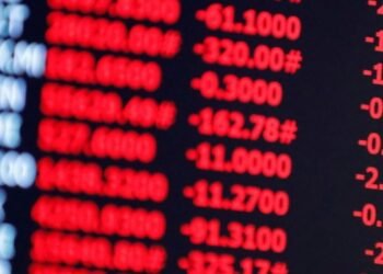 Mercado Financeiro Brasileiro: Ibovespa Dispara com IPCA e Dólar Recua