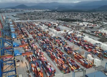 Brasil: Exportações Recordes Impulsionam Melhoria nas Contas Externas em Junho
