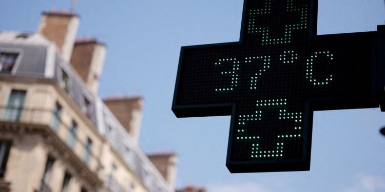 OMS Alerta: Europa Enfrenta Semanas Cruciais com Nova Onda de Calor Extrema