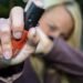 Sancionada Lei que Permite o Uso de Spray de Pimenta por Mulheres Maiores de 18 Anos para Autodefesa Sancionada Lei que Permite o Uso de Spray de Pimenta por Mulheres Maiores de 18 Anos para Autodefesa