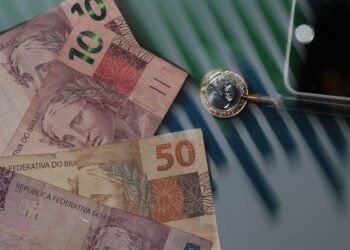 Economia Brasileira: IBC-Br Cresce 0,1% em Maio, Indicando Rumos Futuros Economia Brasileira: IBC-Br Cresce 0,1% em Maio, Indicando Rumos Futuros