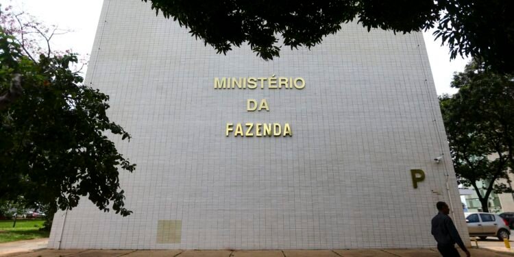 Projeção de Inflação para 2026 Atinge 5,1% e Supera Meta Oficial