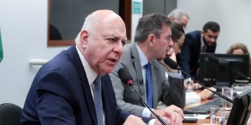 Câmara aprova PEC que institui Fundos Constitucionais para Sul e Sudeste e expande FPM