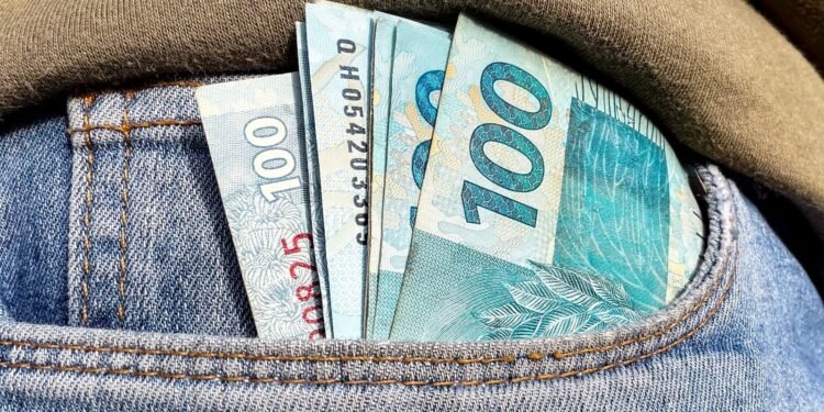Conselho do FGTS Aprova Distribuição de R$ 13 Bilhões em Lucros para Trabalhadores Conselho do FGTS Aprova Distribuição de R$ 13 Bilhões em Lucros para Trabalhadores
