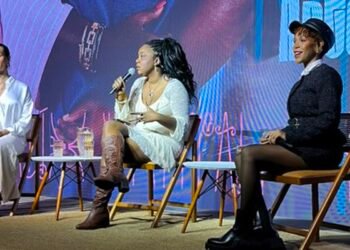 Karol Conká e Linn da Quebrada: Arte como Resistência e Saúde Mental para Mulheres Pretas Karol Conká e Linn da Quebrada: Arte como Resistência e Saúde Mental para Mulheres Pretas