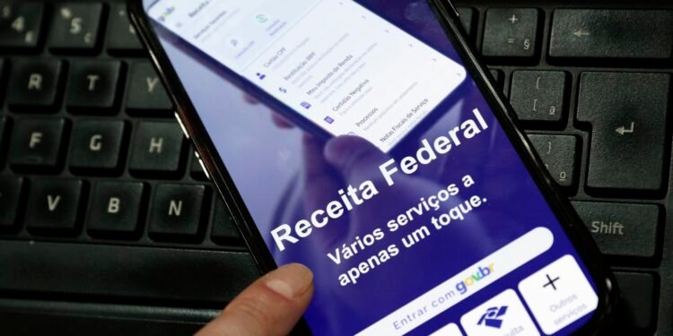 Restituição Automática do IRPF: Receita Federal Inicia Pagamento de Lote Especial Restituição Automática do IRPF: Receita Federal Inicia Pagamento de Lote Especial