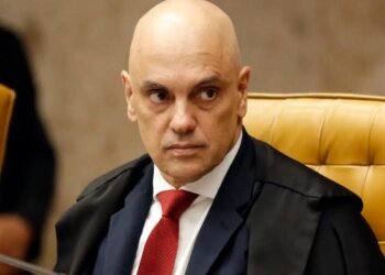 STF: Moraes Suspende Visitas de Flávio Bolsonaro a Jair Bolsonaro em Prisão Domiciliar por 90 Dias
