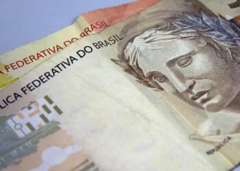 Saques na Poupança Superam Depósitos em R$ 39,3 Bilhões no Primeiro Semestre