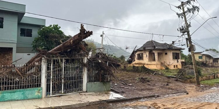 Rio Grande do Sul: Alerta para Novas Tempestades Severas e Risco de Inundações
