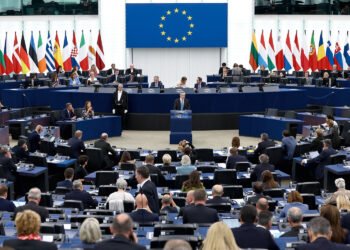 Polícia faz buscas em escritórios de extrema direita do Parlamento Europeu