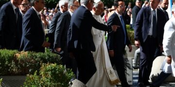 Papa Leão XIV diagnosticado com câncer de pulmão: veja comunicado do Vaticano na íntegra