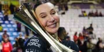 O novo empecilho para o retorno de Tifanny Abreu ao vôlei feminino