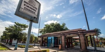 Ex-servidores do Instituto Evandro Chagas são condenados por fraudes e desvio de R$ 7,4 milhões no PA Ex-servidores do Instituto Evandro Chagas são condenados por fraudes e desvio de R$ 7,4 milhões no PA