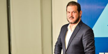 Após apoio a Flávio Bolsonaro, presidente do União Brasil parabeniza Lula por reeleição