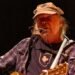 Neil Young processa Trump pela segunda vez por uso de hit dos anos 1980