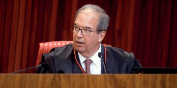 Corregedor do TSE manda Meta e X explicarem tratamentos a candidaturas