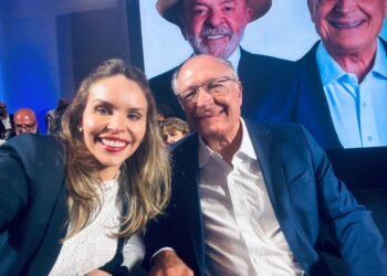 Vice-governadora eleita do Ceará denuncia censura da Meta à fotografia com Alckmin