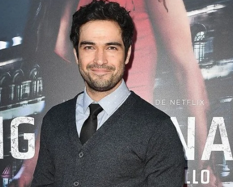 Ex-RBD, Alfonso Herrera, é hospitalizado após cirurgia Ex-RBD, Alfonso Herrera, é hospitalizado após cirurgia