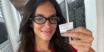 Alane Dias vota em Belém e finaliza domingo ao som de música paraense