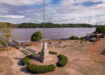 Cidade mais próxima da nova fronteira do petróleo enfrenta apagão no Amapá