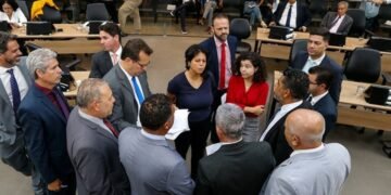 Justiça aponta irregularidade e manda Câmara de Campinas extinguir 100 vagas para comissionados Justiça aponta irregularidade e manda Câmara de Campinas extinguir 100 vagas para comissionados