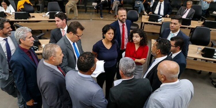 Justiça aponta irregularidade e manda Câmara de Campinas extinguir 100 vagas para comissionados