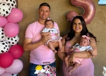 Após perder cinco bebês, mãe se emociona ao ter gêmeas: ‘Sempre tive o sonho’