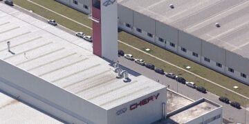 Prefeitura de Jacareí cobra novamente Caoa Chery por fábrica paralisada; entenda impasse sobre desapropriação