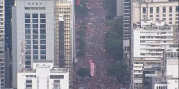 Lula, candidato à reeleição pelo PT, encerra campanha com atos no Rio de Janeiro e São Paulo Lula, candidato à reeleição pelo PT, encerra campanha com atos no Rio de Janeiro e São Paulo
