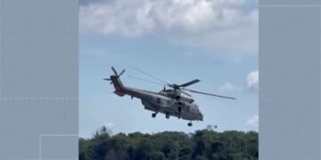 Helicóptero da Marinha interrompe voo e faz pouso por segurança durante logística das eleições no Pará