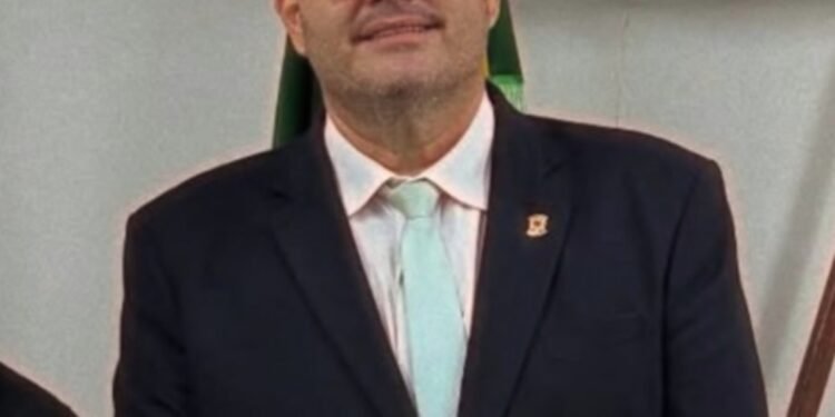 Presidente da Câmara de Francisco Sá assume prefeitura após cassação dos mandatos da prefeita e do vice Presidente da Câmara de Francisco Sá assume prefeitura após cassação dos mandatos da prefeita e do vice