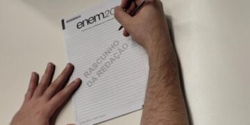 Redação do Enem: veja o que 5 textos nota mil têm em comum e como aplicar as estratégias na prova