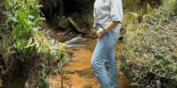 Câncer de mama aos 32 anos levou mulher a descobrir doença rara no coração e hipótese para a morte súbita da mãe