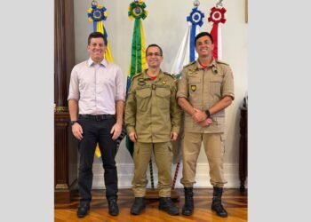 Prefeito Hingo Hammes anuncia coronel Vinícius Fernandes como novo secretário de Defesa Civil de Petrópolis